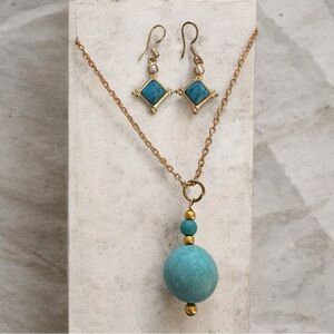 Elegant Gold and Turquoise Jewelry Set